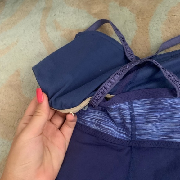 Built-in bra tank top from Lululemon - Picture 5 of 5